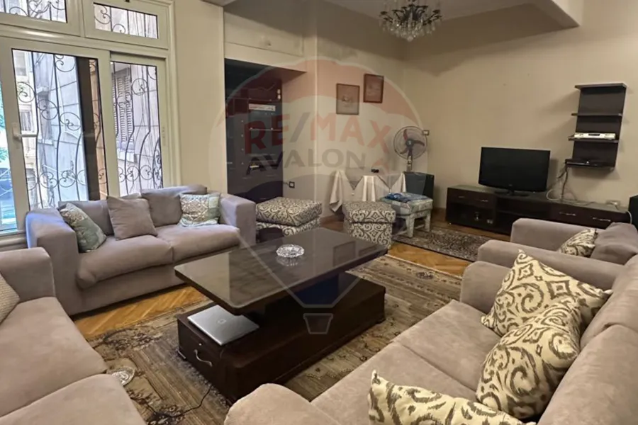 شقة للبيع 150 م وابور المياه ( خطوات من ميدان زويل )