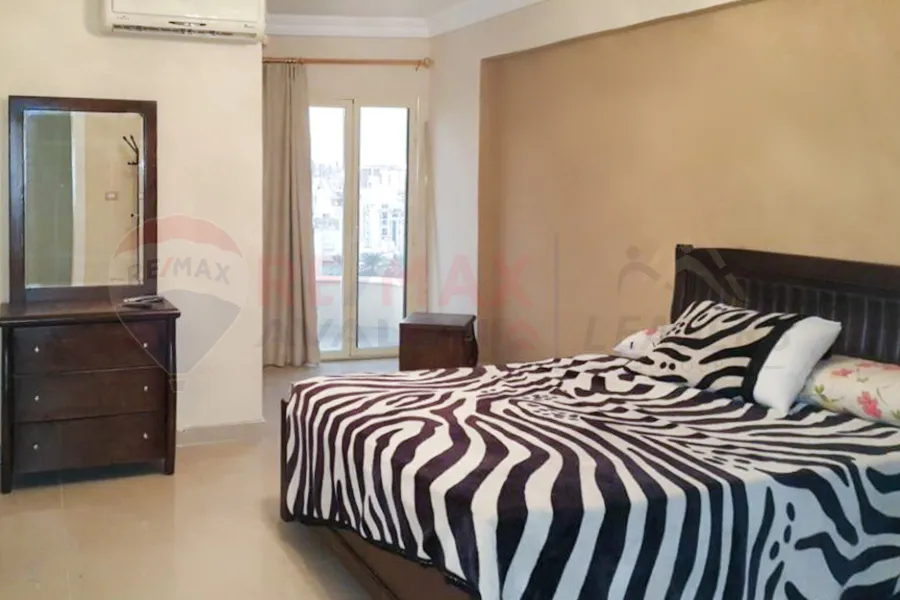 شقة للبيع 165 م كفر عبده (ش امير البحار)