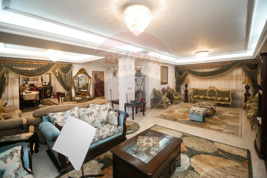 شقة دوبلكس للبيع 500 م جليم (خطوات للترام و ش أبوقير)