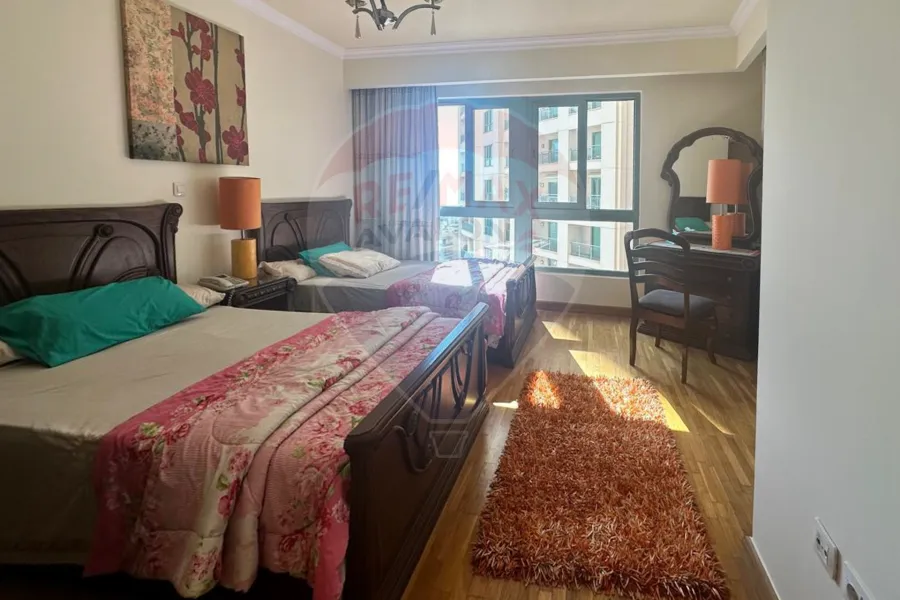 شقة للبيع 136 م سان ستيفانو (الفور سيزون)