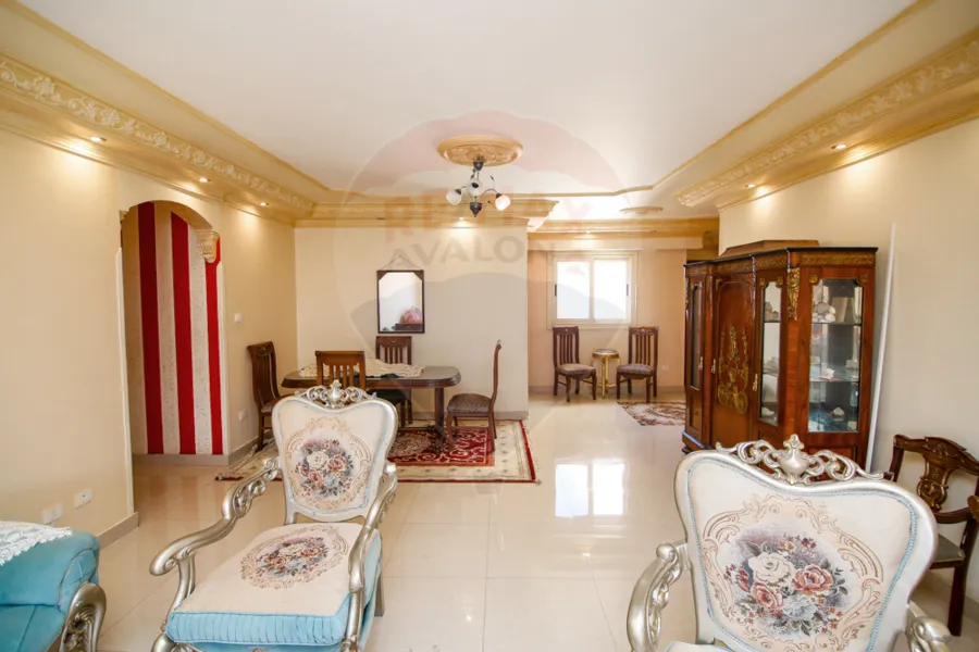 شقة للايجار المفروش 200 م كفر عبدة (ش برجي)