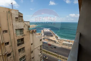 Apartment for sale 140 m Lauran (directly on the sea)