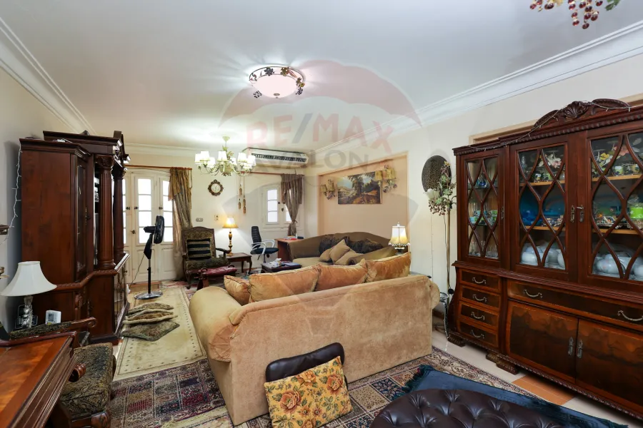Apartment for sale 179 m Smouha (branching from El-Khamsin Street)