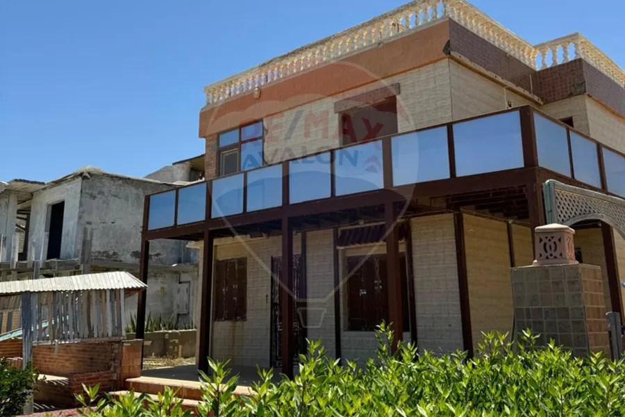 فيلا ستاند الون للبيع (حورس و الرمال الذهبية)  300م