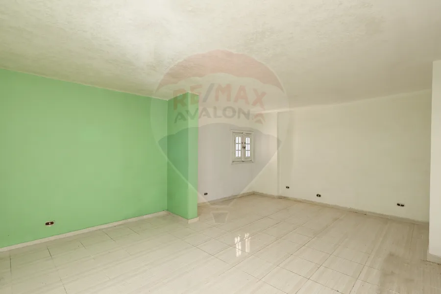 شقة للبيع 125م ميامي ( خطوات من ش جمال عبدالناصر و اسكندر ابراهيم)