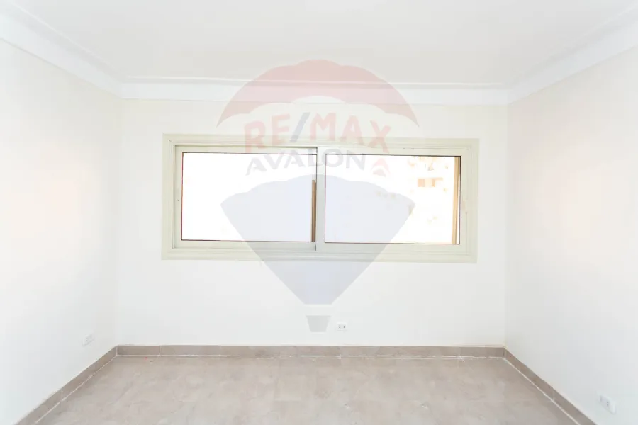 شقة للبيع 150 م لوران (متفرع من ش الإقبال)