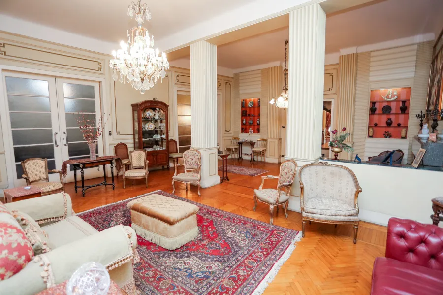 شقة للايجار مفروش 350 م الحي اللاتيني (متفرع من ش فؤاد)