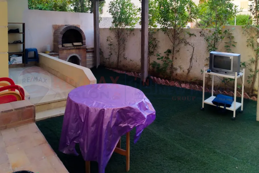 Ground chalet with garden for sale in Sahel (New Cairo)