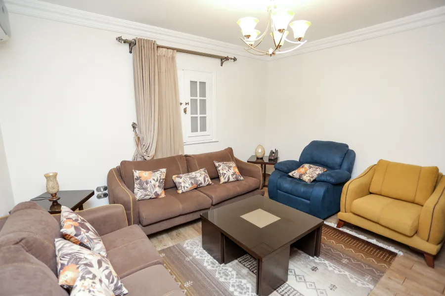 Apartment For Sale 195 m Zezinia ( Steps From Abo Qir St. )