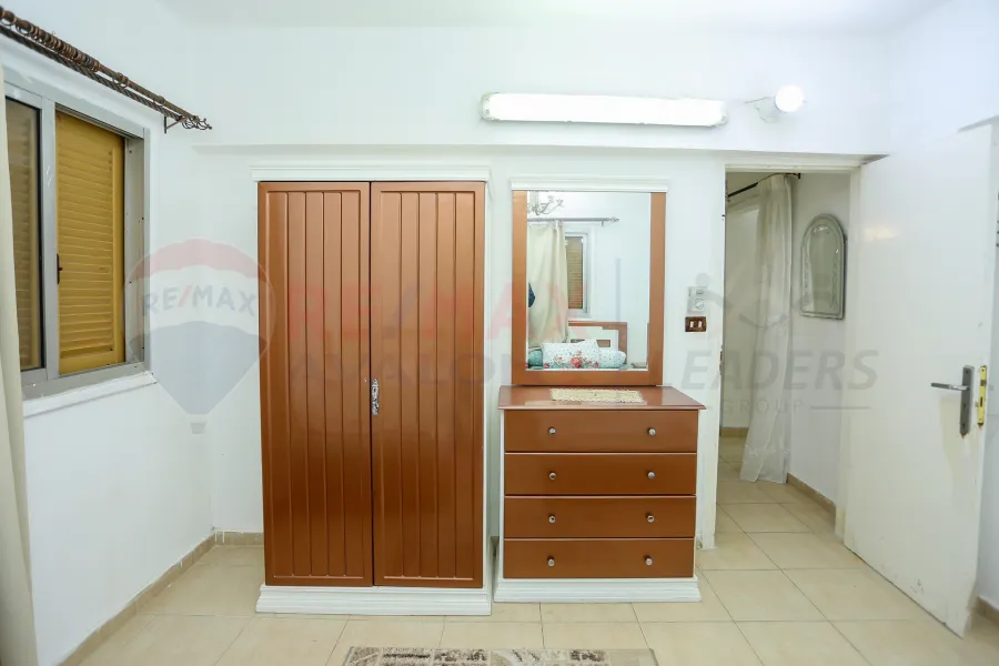 Apartment for sale 125 m Al-Maamoura Al-shatea (Al-Nasr St. - Steps from the sea)