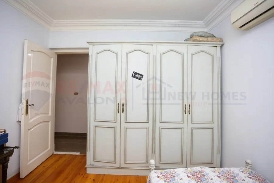 شقة للبيع 215 م كفر عبده (ش ابراهيم راجي)