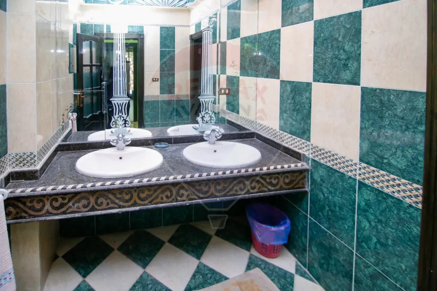 Villa for sale 1,650 m King Mariout (106 st)