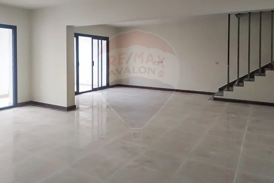 Duplex Apartment for sale 285m cairo (Al tagmoaa al khames)
