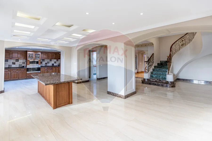 شقه دوبلكس للبيع 1000 م لوران (ش شعراوى )