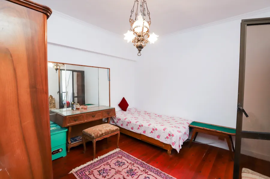 شقة للبيع 150 م جليم ( بجوار جليم باي )