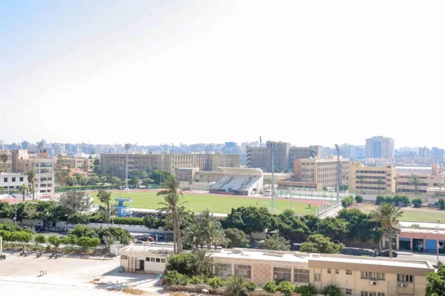 شقة مرخصة للبيع 175م صافى كامب شيزار