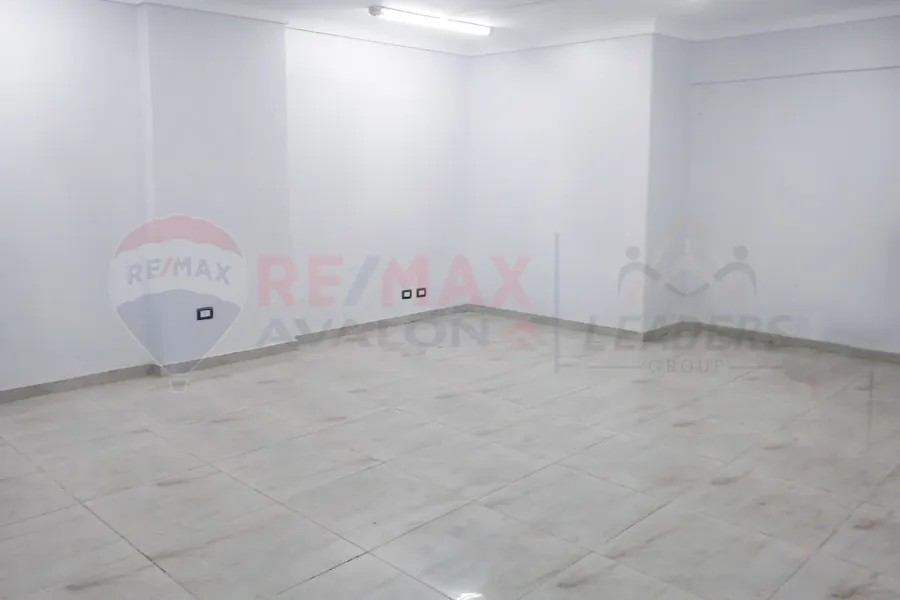 Administrative apartment for sale 145 m Janaklis (Abu Qir Street)