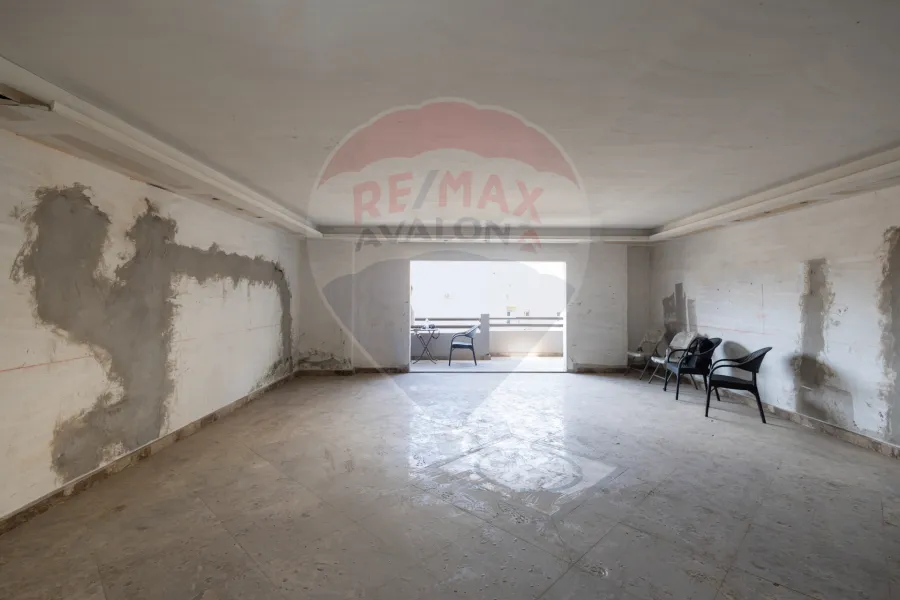 Apartment for sale 220 m Stanly (Stanly towers - steps from the sea)