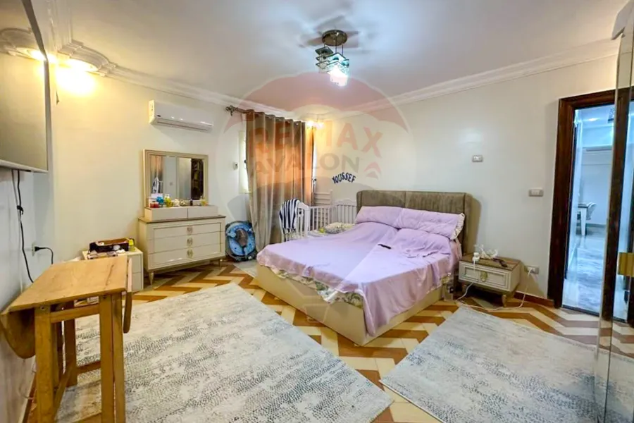 Apartment for sale 95 m Alsoyof (The second number from Gamal Abdel Nasser St)