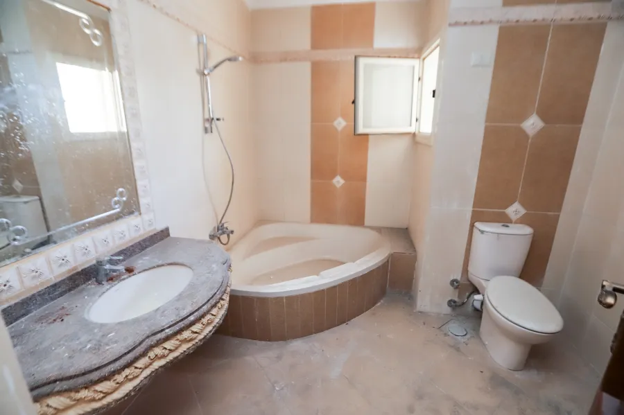 شقة دوبلكس للبيع 425 م لوران ( متفرع من ش الأقبال )