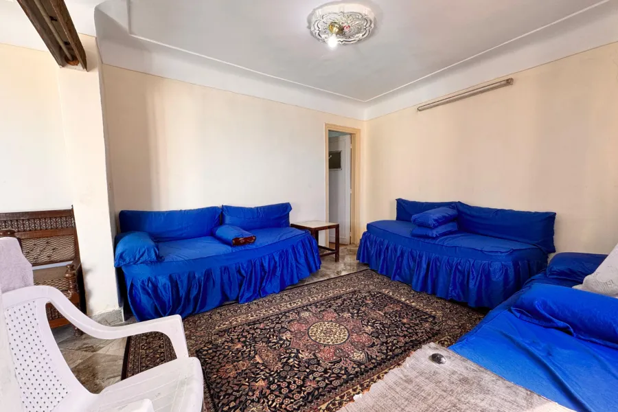 شقة للبيع 140 م  سيدى بشر ( خلف فندق هيلتون كورنيش)