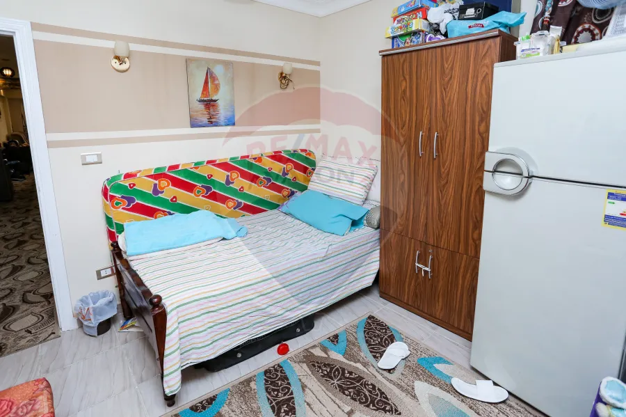 Apartment For Sale 80 m Sidi Gaber (Steps From Mosheir St.)