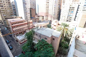 شقه دوبليكس للبيع 230 م السرايا (خطوات من البحر)