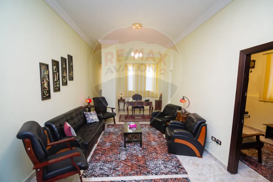 Administrative Apartmen for sale 200 m Camp Shizar (Omar Lotfy St. - Directly on the tram)