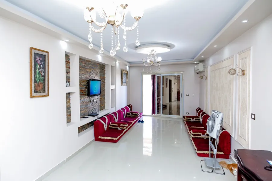 شقة للبيع 160م سيدي بشر بحري (ش العيسوى الرئيسي)