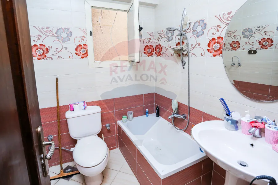 Apartment For Sale 210 m Gleem ( Steps From The Sea )