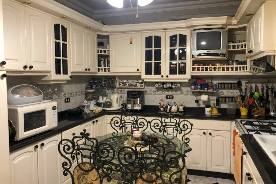 شقة للبيع 185 م سموحة (تقسيم القضاه)