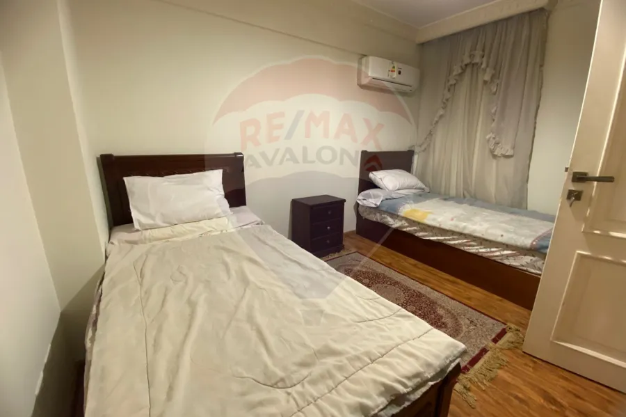 شقة للايجار المفروش 270 م سموحة (ش بهاء الدين الغتوري)