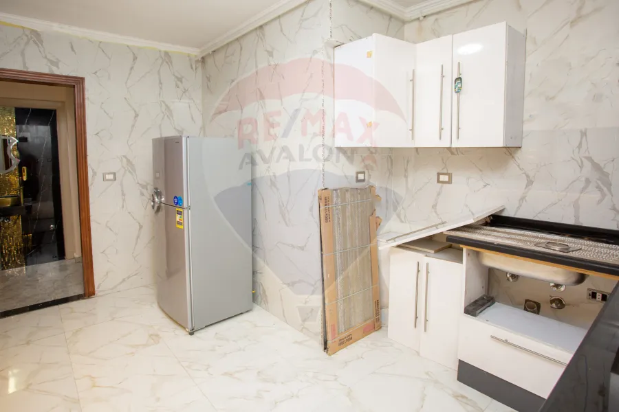 Apartment For Sale 330 m Camp Chezar (directly on the sea)