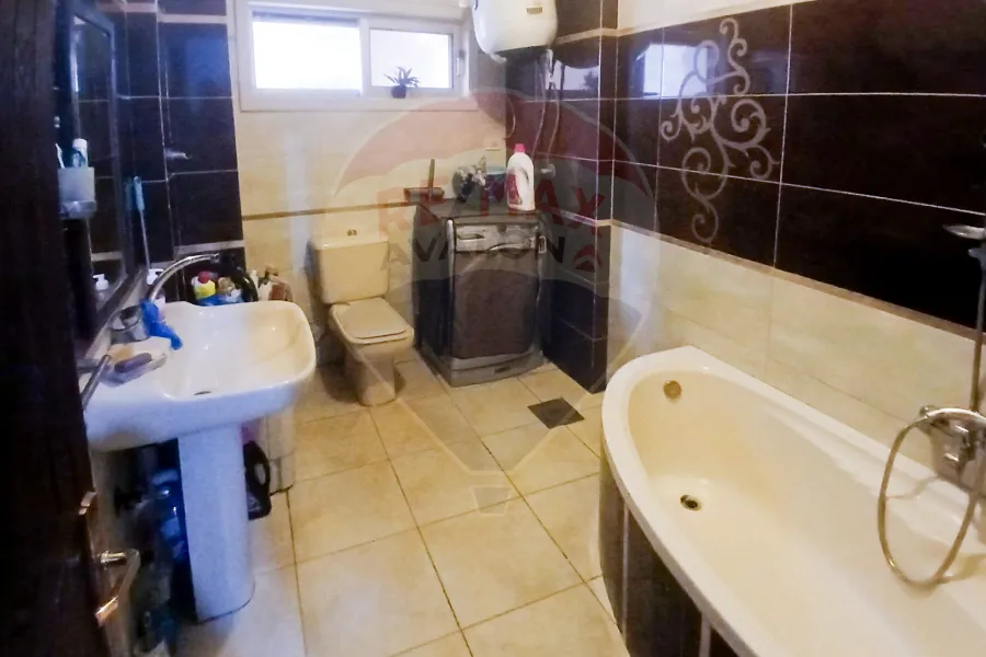 Apartment for sale 220 m Glem (directly on Abu Qir St.)