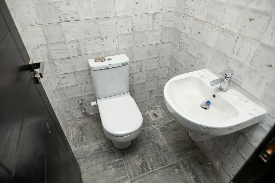 شقة للإيجار175م سموحة (ش ذكي رجب)