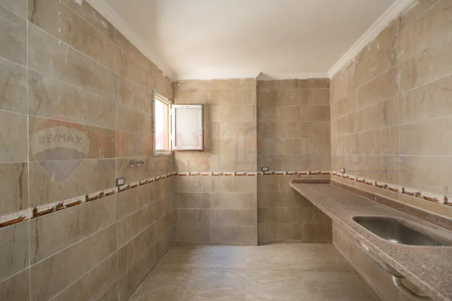 Apartment for rent 185 m El-Ibrahimya (Steps from Sporting Club)