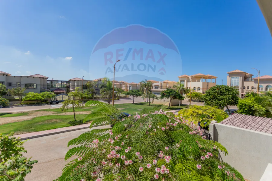 Stand alone villa for sale 1,038 m Alex west (Model V2 - Antoniadis)