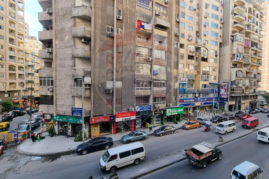 شقة للبيع 139 م ميامي (ش جمال عبد الناصر)