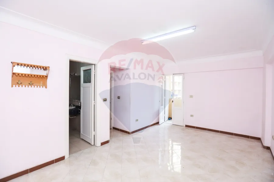 شقة للبيع 170 م السيوف ( متفرع من الترام )