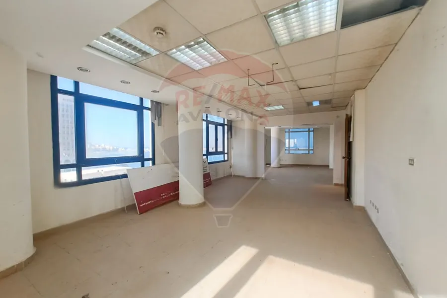 Administrative unit for Rent 285 m Al-Mansheya (Oraby Square - brand building)
