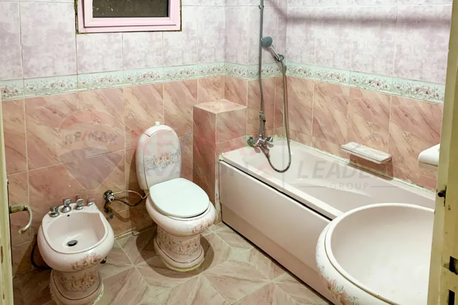 Apartment for sale 120 m Net Smouha (steps from Zahran Mall)