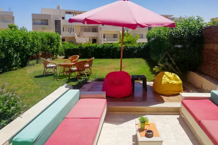 Townhouse + garden for sale (Hacienda Bay) 380 m