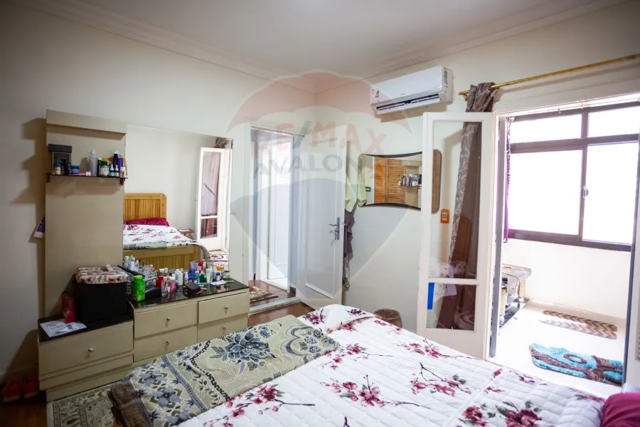 Apartment for sale 200 m Gleem (Near the Jewelry Palace)
