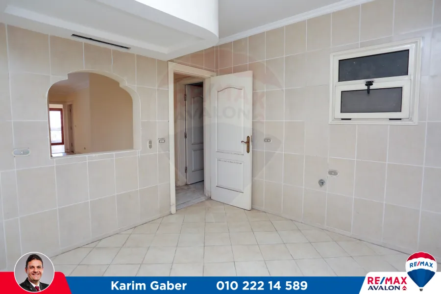 Apartment for sale 198 m Smouha (Continental Towers - Fawzy Moaz St.)