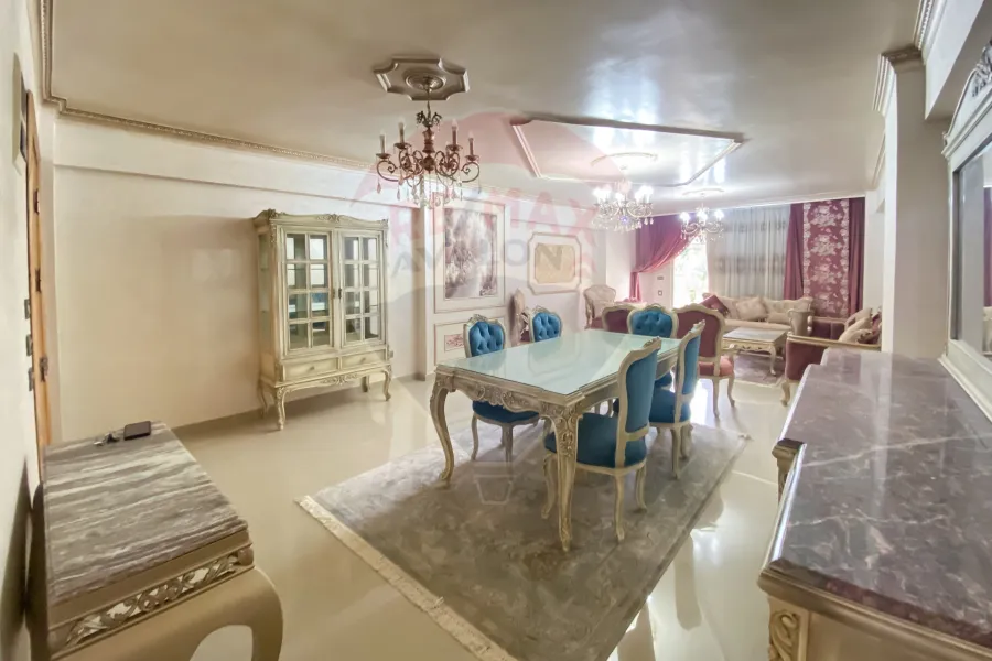 Furnished apartment for rent 200 m Janaklis (steps from Abu Qir Street)