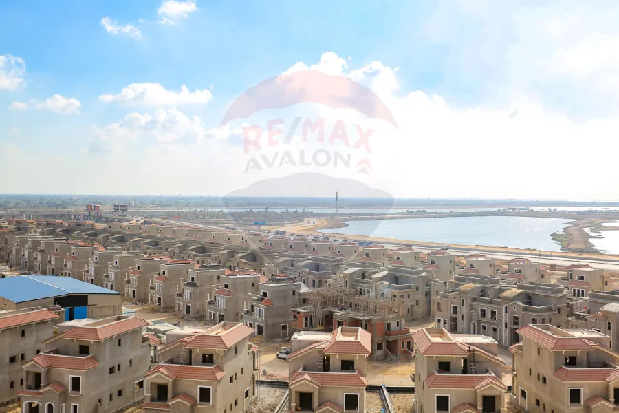 فيلا توين هاوس للبيع  354 م (صواري)