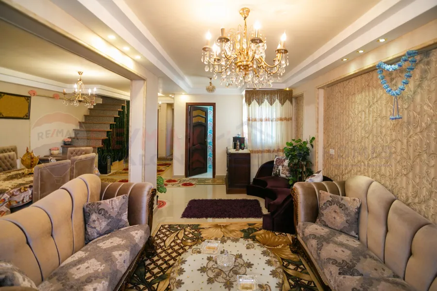 شقة دوبلكس للبيع 220 م سبورتنج (متفرع من ش أبو قير)