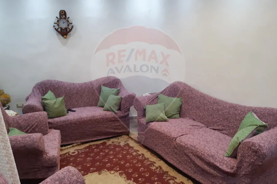 شقة للبيع 130م محرم بك (بجوار المحكمة)