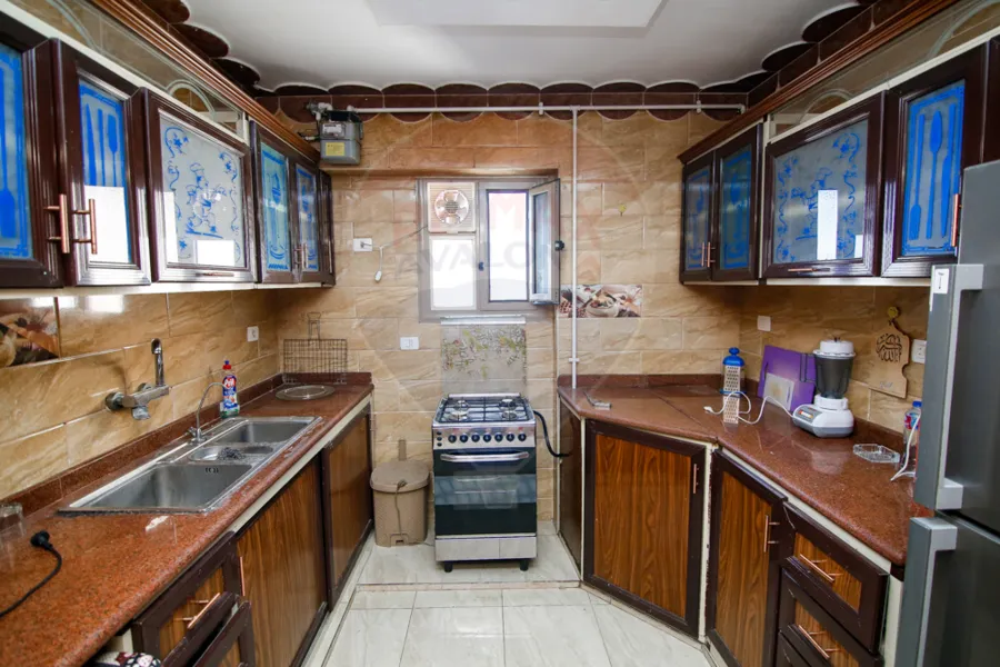 شقة للايجار المفروش 200 م كفر عبدة (ش برجي)