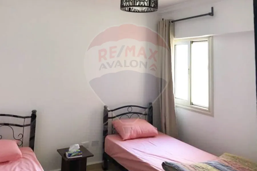 شاليه + رووف للبيع الساحل (اماريتس هايتس) 100 م + 100 م رووف